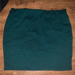 Forever 21 plus 1X green skirt new